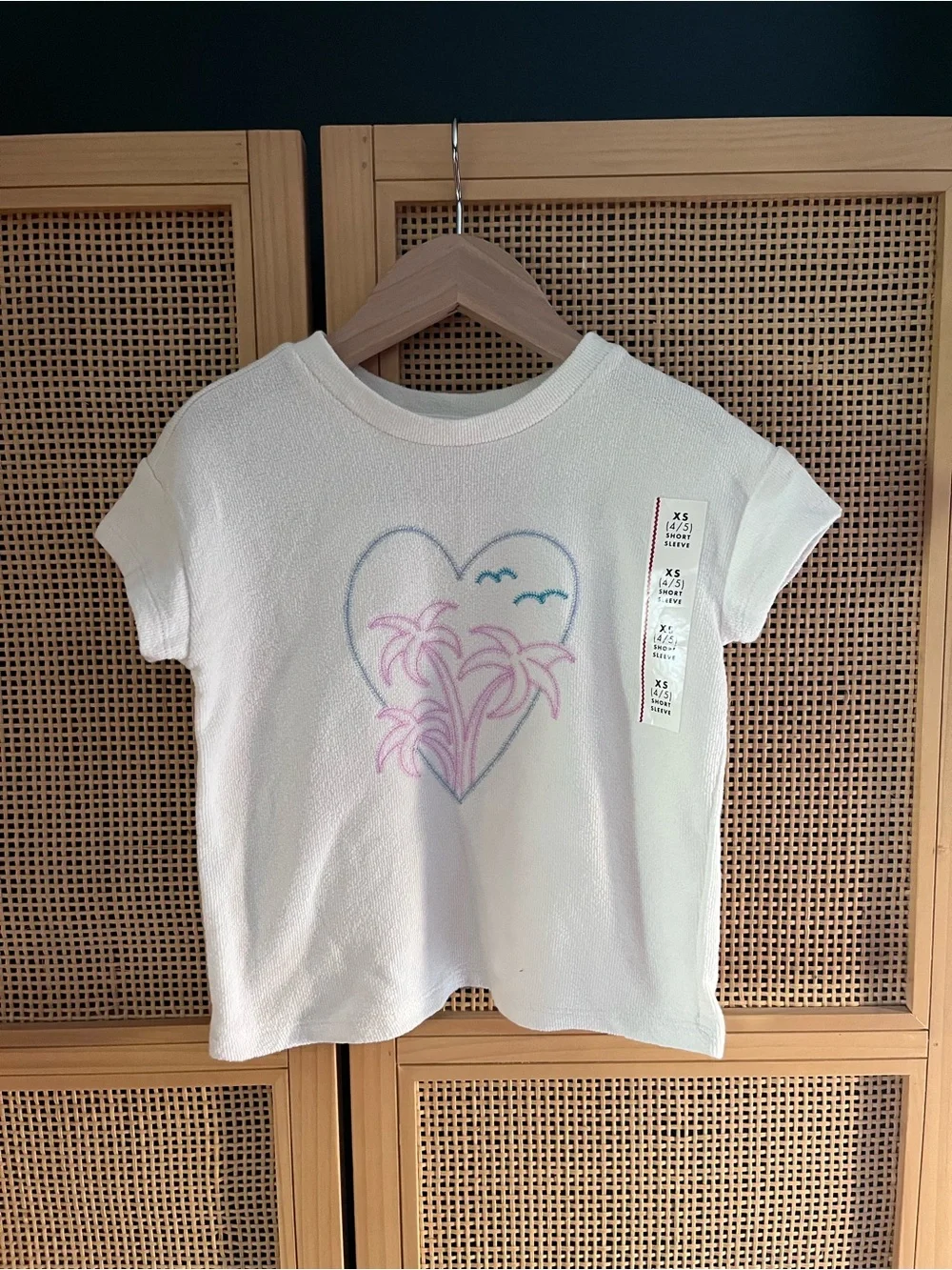 Cat & Jack Girls XS Short Sleeve Tee with Pink Palm Heart